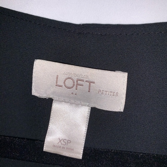 5/$35 💥Ann Taylor Loft Petite Lace  Hi-Lo Tank - Picture 6 of 8